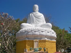 Vung Tau Travel Handbook 2024: A Complete Guide to Beaches, Food, and Sightseeing - image 3