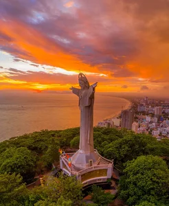 Vung Tau Travel Handbook 2024: A Complete Guide to Beaches, Food, and Sightseeing - image 2