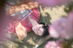 YiTuYu Art Language Vol.6816: Captivating Portrait Photography Featuring Model Yang Yang - image 18