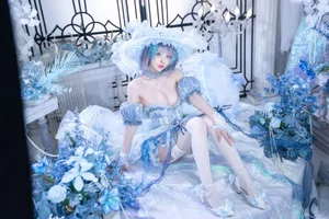 Qing Shui You Nai Cheshire Dress Cosplay: An Elegant and Playful Interpretation in 43 Enchanting Images - image 23