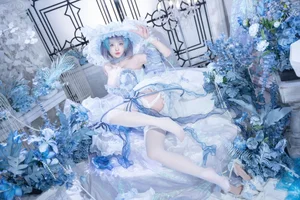 Qing Shui You Nai Cheshire Dress Cosplay: An Elegant and Playful Interpretation in 43 Enchanting Images - image 9