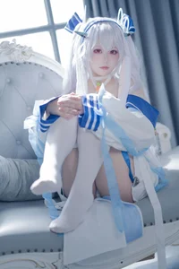 Dreamy Aesthetics: Coser lunananya as Laffey II - image 13
