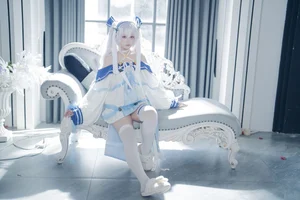 Dreamy Aesthetics: Coser lunananya as Laffey II - image 22
