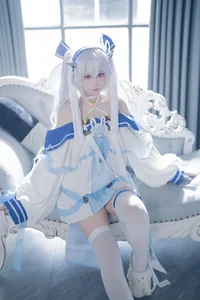 Dreamy Aesthetics: Coser lunananya as Laffey II - image 15