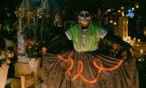 The Global Journey of a Female Artist Seeking Creative Inspiration Worldwide - image 2