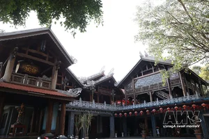 Architecture in Dak Lak: A Breathtaking Fusion of Central Highlands Tradition and Royal Court Elegance - image 3
