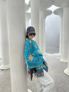 Danielle of NewJeans Shines in Hoi An: Stunning Travel Photos and Iconic Conical Hat Moments - image 6