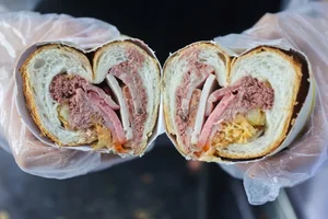 Exploring Ho Chi Minh City’s Premium Street Food: The Famous 79,000 VND Banh Mi Experience - image 7