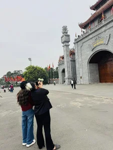 Cultural Flavors: The Unique Hung Temple Ice Cream Trend Taking Social Media by Storm Among Young Travelers - image 1
