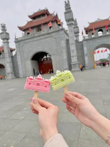 Cultural Flavors: The Unique Hung Temple Ice Cream Trend Taking Social Media by Storm Among Young Travelers - image 6