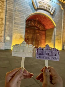 Cultural Flavors: The Unique Hung Temple Ice Cream Trend Taking Social Media by Storm Among Young Travelers - image 3