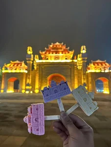 Cultural Flavors: The Unique Hung Temple Ice Cream Trend Taking Social Media by Storm Among Young Travelers - image 7