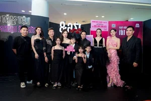 The Happy Life of Thanh Dat and Hai Bang: A Look at Their Family and His Ex-Wife Today - image 2