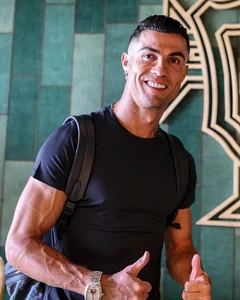 Cristiano Ronaldo and Football Stars Showcase High-End Fashion at National Team Assembly - image 7