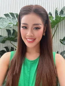 Khanh Van’s Flawless Close-Up and Nha Phuong’s Bold Fashion Choice: A Tale of Two Vbiz Icons - image 0