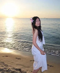 Jenny Huynh at 20: The Evolution of a Gen Z Icon and Study Abroad Influencer - image 2