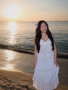 Jenny Huynh at 20: The Evolution of a Gen Z Icon and Study Abroad Influencer - image 0