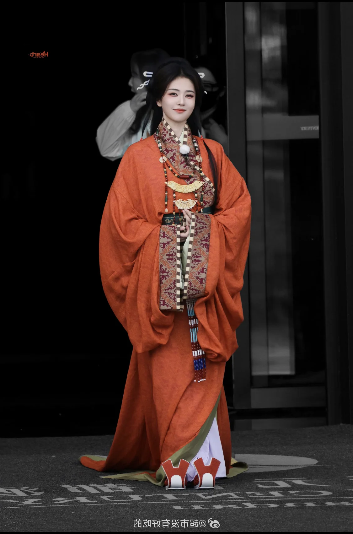 Modern Elegance Meets the Warring States: China's Top Historical Beauty
