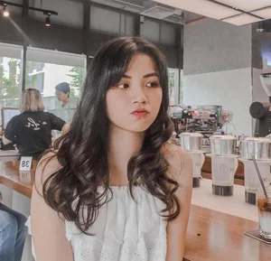 The Evolution of Lan Thy: From 'Test-Tube Hot Girl' to Modern Social Media Sensation - image 6