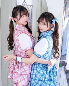 Stunning Japanese Twins Go Viral With Surreal AI-Like Visuals and Flawless Fashion Aesthetics - image 5