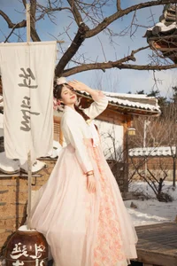 Captivating Portraits: YiTuYu Art Language Vol.7340 Fei Tian Xiao Mo Nu - image 6