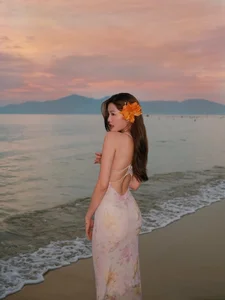 Tang My Han’s Stunning Beach Photoshoot: Summer Style Inspiration - image 8