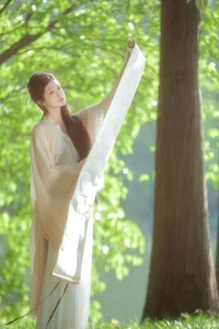 YiTuYu Art Language Vol.6754: Featuring the Radiant Xiao Dai Tong Xue - image 2