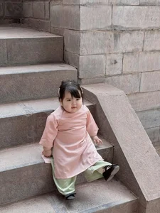 Adorable Toddler in Traditional Ao Dai Captures Hearts with Viral Photoshoot - image 9