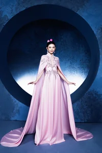 Ethereal Moon-Inspired Ao Dai: A Stunning Fusion of Vietnamese Tradition and Celestial Elegance - image 6