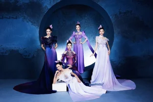 Ethereal Moon-Inspired Ao Dai: A Stunning Fusion of Vietnamese Tradition and Celestial Elegance - image 4