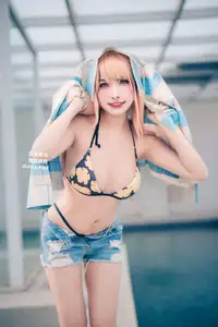 Coser Momo: Marin Kitagawa Swimsuit Ver. – Radiant Charm by the Pool - image 6