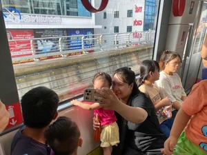 Hanoi Metro Success: Impressive Statistics from the First 15 Days of Nhon-Hanoi Station Line Operation - image 13