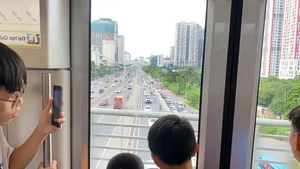 Hanoi Metro Success: Impressive Statistics from the First 15 Days of Nhon-Hanoi Station Line Operation - image 12