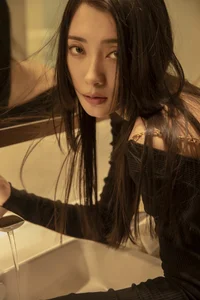 Contemporary Elegance: YiTuYu Art Language Vol.5192 Featuring Model Yfala - image 0