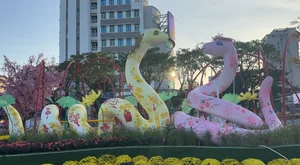 Unique Pink Snake Mascots Spark Joy in Da Nang for Lunar New Year Celebrations - image 10
