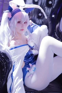 Stunning Laffey II Azur Lane Cosplay Gallery by Lunananya – High-Quality 56-Image Collection for Anime and Gaming Fans - image 22