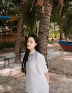 Doan Van Hau’s Wife Doan Hai My Shares Stunning Postpartum Photos One Month After Giving Birth - image 5