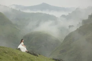 Discover the Cinematic Beauty of Ba Quang Grass Hills in Vietnam - image 1