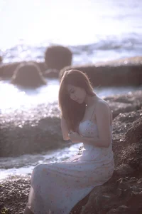 Pi Huynh: The Elegant Face of Modern Vietnamese Beauty - image 7