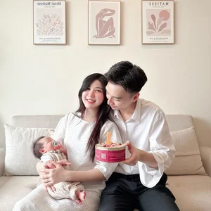 Vietnamese Social Media Icon An Japan Celebrates Heartwarming First Birthday as a Mother - image 1