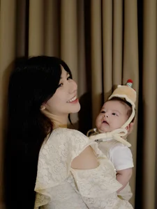 Vietnamese Social Media Icon An Japan Celebrates Heartwarming First Birthday as a Mother - image 9