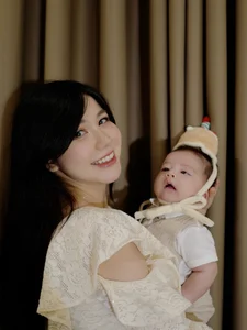 Vietnamese Social Media Icon An Japan Celebrates Heartwarming First Birthday as a Mother - image 6