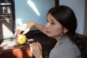Artistic Expression in YiTuYu Vol.10295 Featuring the Captivating Yi Ming Photo Series - image 24