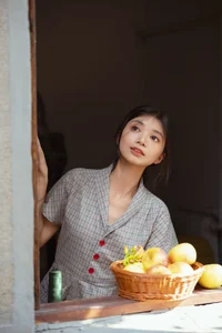 Artistic Expression in YiTuYu Vol.10295 Featuring the Captivating Yi Ming Photo Series - image 9