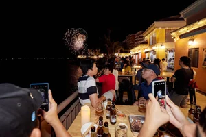 Phu Quoc Nightlife: 5 Best Spots to Watch Fireworks All Year Round - image 2