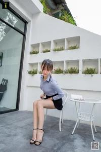 IESS Qiu Qiu: Elegant White-Collar Style in a Serene Courtyard Setting - image 25