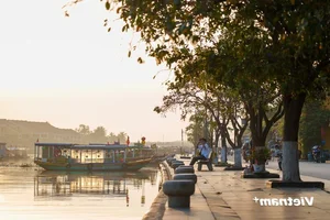 Experience the Serene Beauty of Hoi An Ancient Town at Dawn: A Peaceful Journey Through Vietnam’s Most Charming UNESCO World Heritage Site - image 6