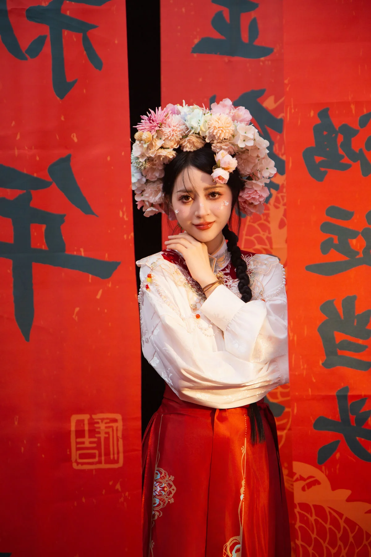 The Aesthetic Brilliance of Yi Xuan in YiTuYu Art Language Vol.6417