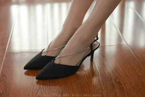 Classic Fashion: IESS Xiaobao in Black Pleated Skirt Collection - image 1