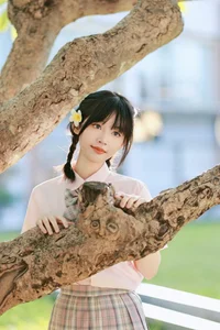Capturing the Essence of Beauty in Art Language Vol.5165 Xiao Le - image 1
